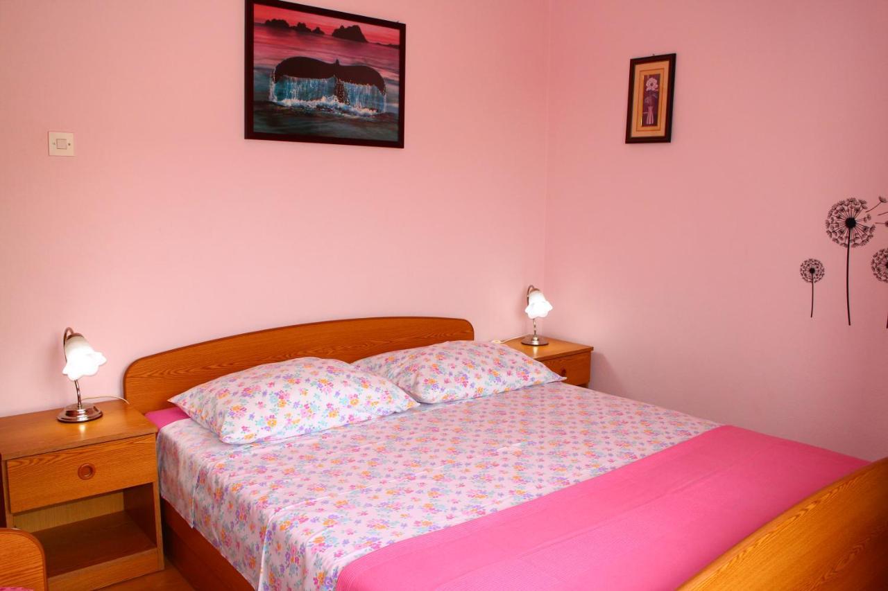 Apartment Teraferma Komiža Zewnętrze zdjęcie